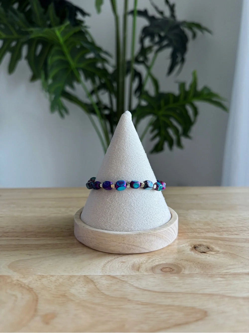 Oil Slick Iridescent Stretch Beaded Bracelet | Ryze Party